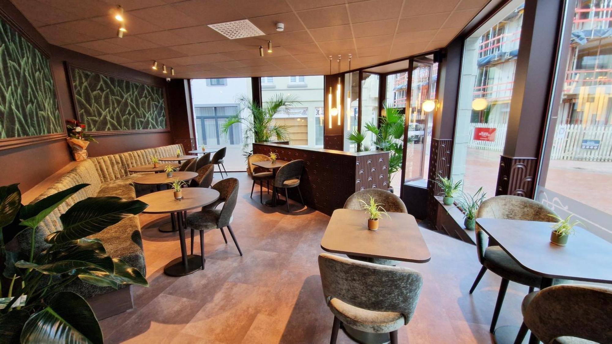 Hotel Tropicana Blankenberge Buitenkant foto